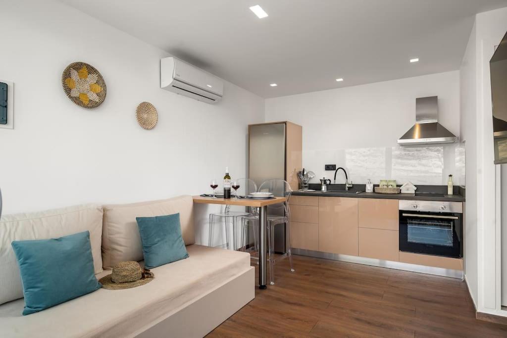 Nieva Apartment 2 Матала Экстерьер фото